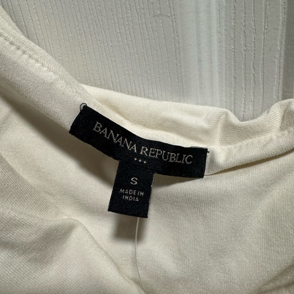 NWT Banana Republic Cream Draped One-Shoulder Shirt - Picture 2 of 4